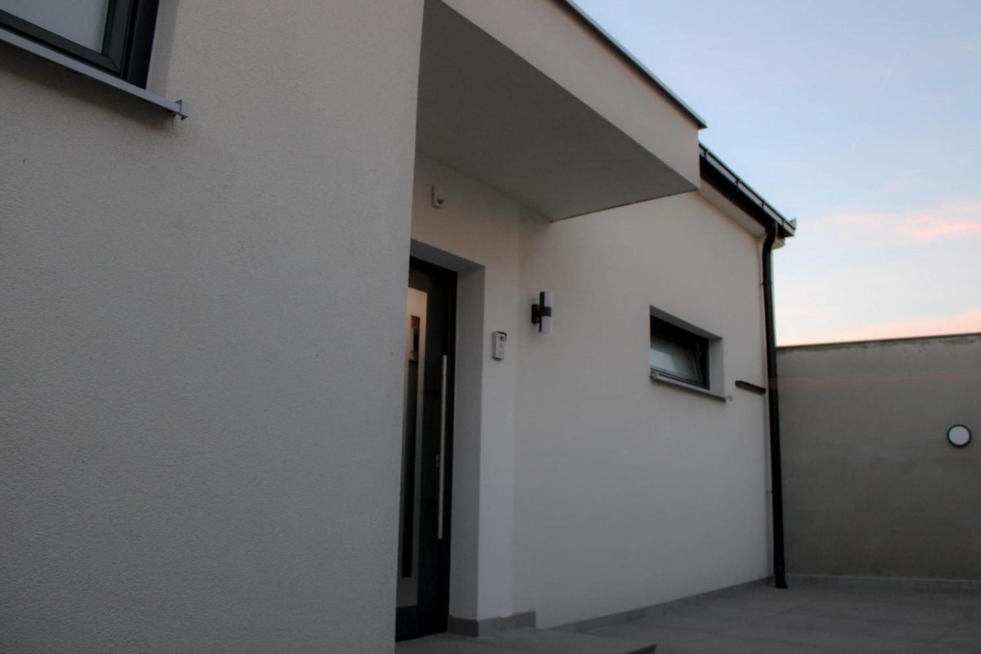 Apartment Merry - Free Garage & Parking Mostar Exterior foto